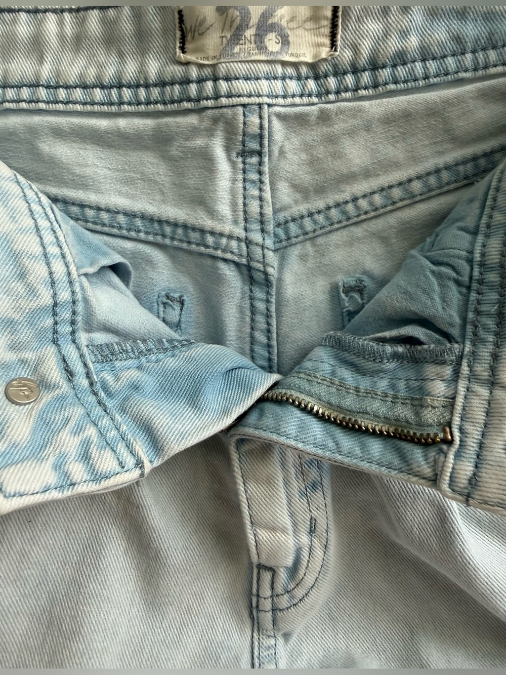 Free People parachute pleated  Light Wash High-Rise Balloon Jean 26 - Picture 4 of 4